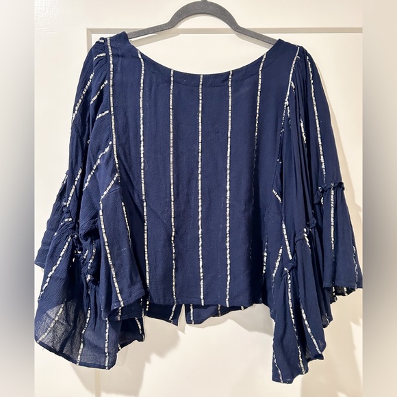 Floreat Cropped Navy & Silver Blouse from Anthropologie size M - Picture 1 of 4